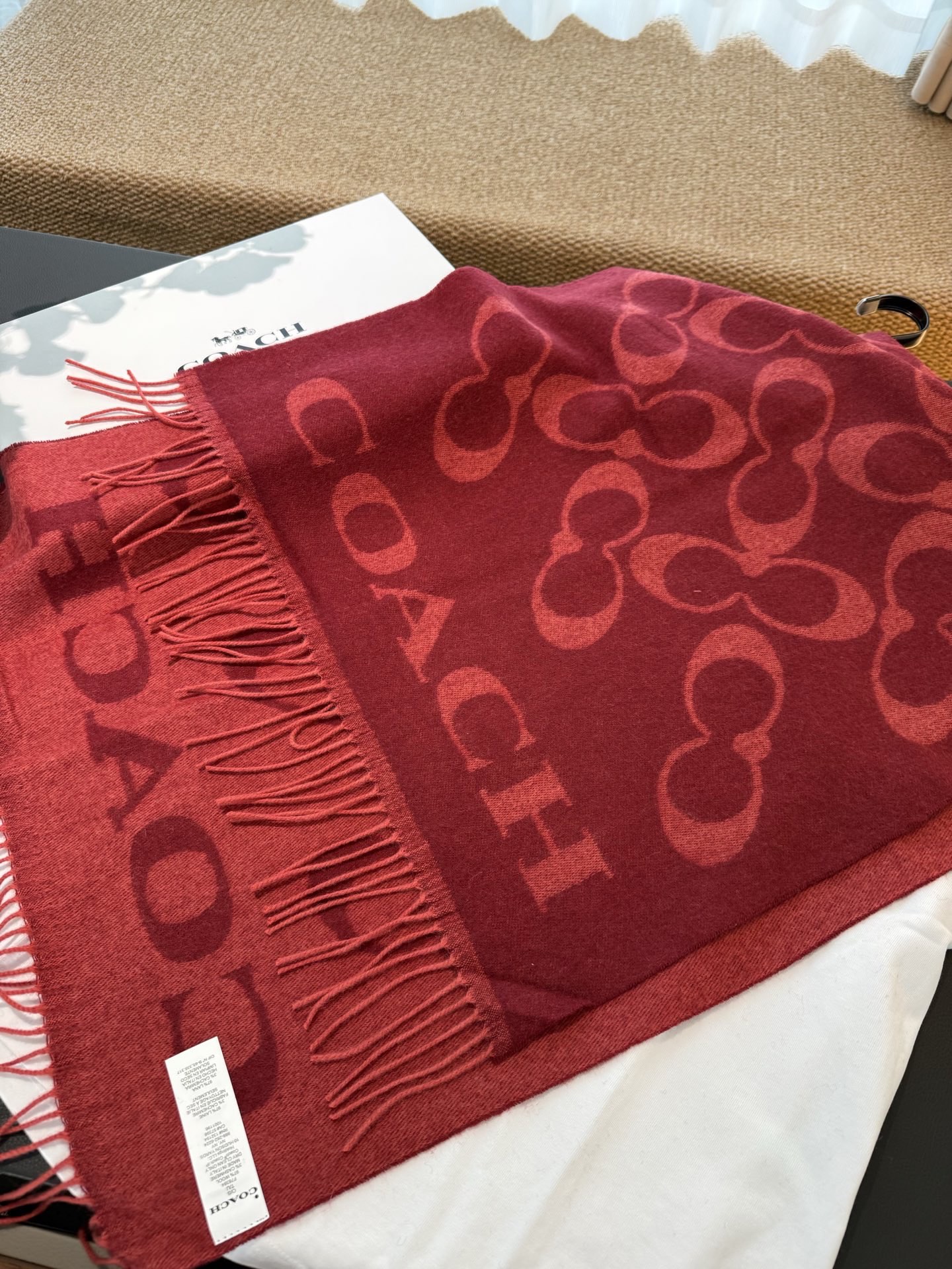 P蔻驰 2025年新款到！Coach爆款！三色披肩也太好看了吧！不仅有颜值还有品质，97%羊毛+3%羊绒