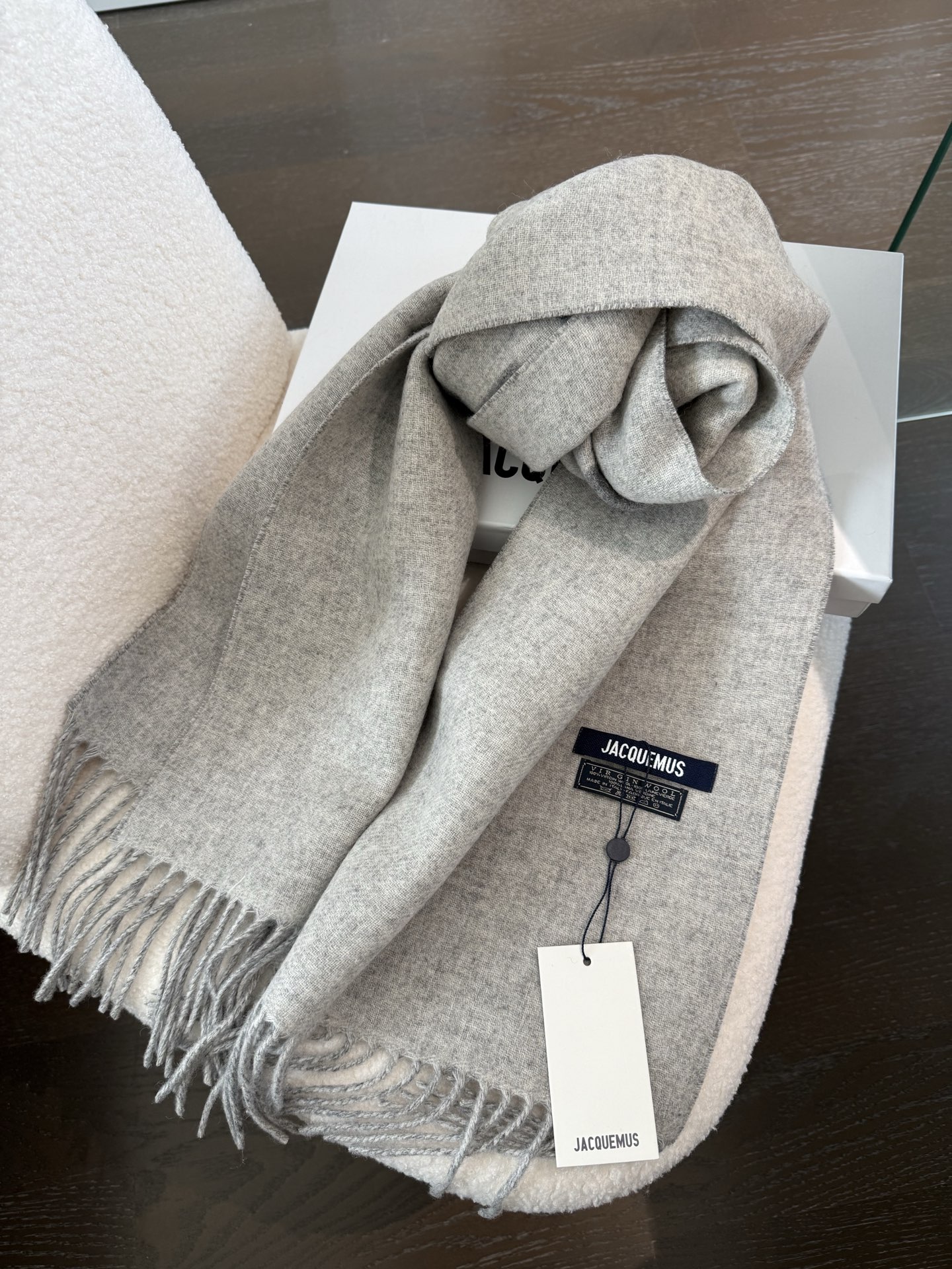 PJacquemus 双面围巾❗今年真的被疯狂种草 今年冬天就非宠这条 好看的要疯掉了，太有型太有魅力了