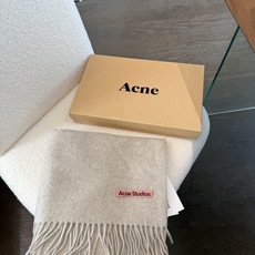 P我只能说不是所有的纯色围巾都叫Acne‼️瑞典Acne Studios APolo幼羊羔毛重磅纯色披肩/围巾‼️家喻户 P我只能说不是所有的纯色围巾都叫Acne‼️瑞典Acne Studios APolo幼羊羔毛重磅纯色披肩/围巾‼️家喻户