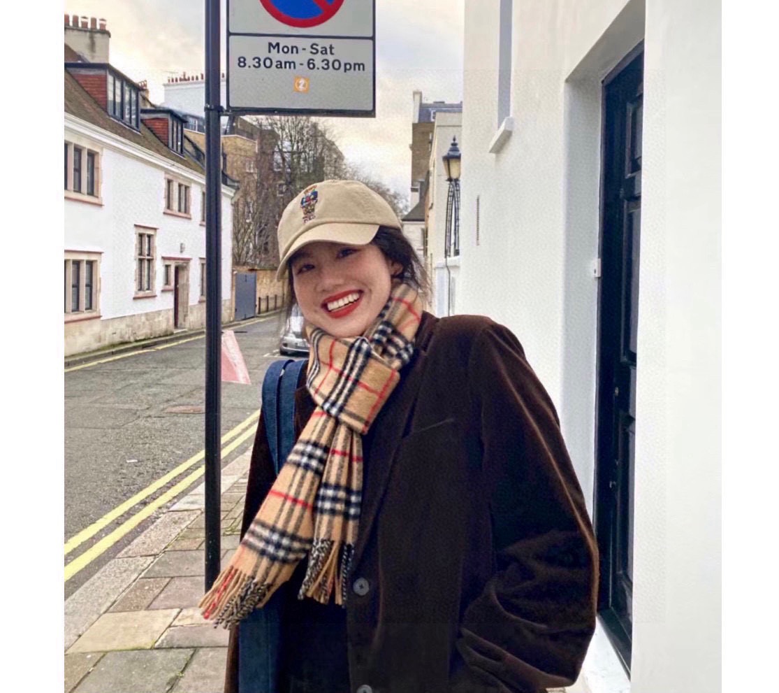 NO:704369,Burberry's new super stylish and versatile model, the latest exported cashmere scarves for men and women with extremely good quality and great value. The hand feel is very fine and the key is that this type of scarf is very versatile. It can be matched with casual jackets or business suits. It will never go wrong. The material selection is also very exquisite, and it is selected from Alpine cashmere. Unisex, couple style, super recommended size 190*36. High version scarf, high version scarf, burberry, jackets & coats19860909巴宝莉 新款超级有品百搭的款,绝对质量好到爆的超值最新出口男女羊绒围巾.手感细腻度非常好关键这类的非常百搭,可以搭配休闲外套也可以搭配商务西服绝对不会不会搭错的款.选料也是很考究的选自阿尔卑斯山羊绒.男女通用 情侣款超级推荐尺寸190*36.高版本围巾,高版本围巾,burberry,jackets & coats,scarf