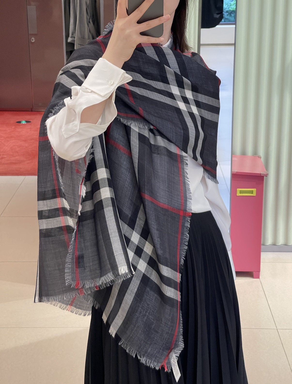 P高版本BURBERRY家经典格！最值得入超值版，老友闭眼入！一条围巾两条的快乐！！！经典格，经典配色，