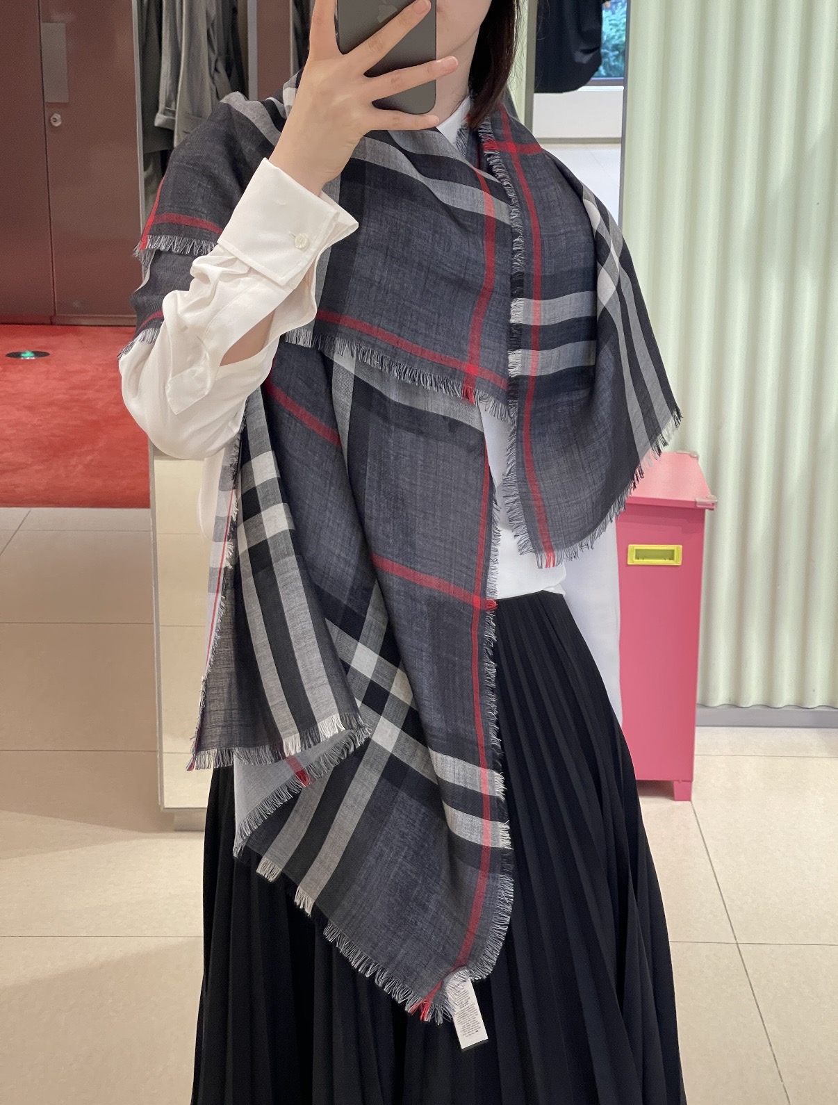 P高版本BURBERRY家经典格！最值得入超值版，老友闭眼入！一条围巾两条的快乐！！！经典格，经典配色，