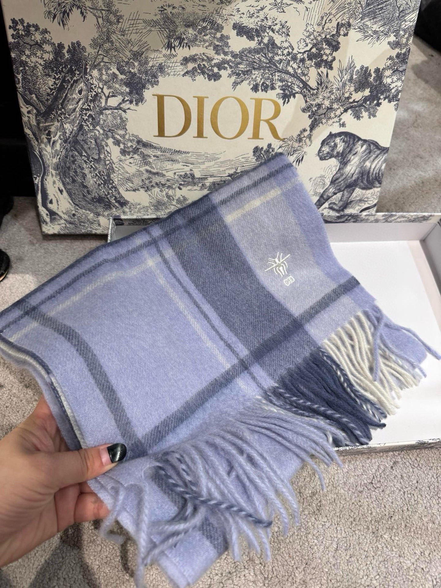 🆕 🆕 PDior【男女围巾】怒赞自留，难得的高端男款！家属福利！巴宝莉非常正的男士围巾~面料大爱，非常柔软细腻舒服，轻
