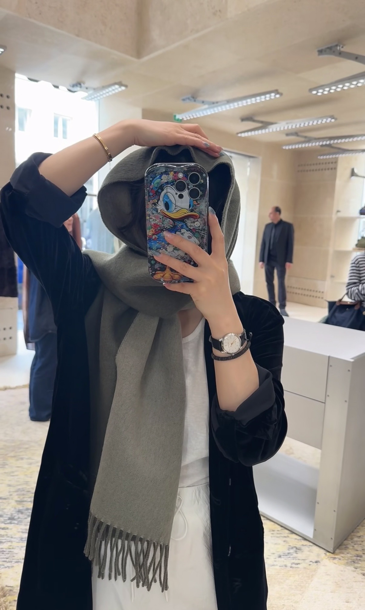 NO:727790,acne2025 latest model [rare and gentle color matching, low-key yet elegant] Highly recommended double-sided color matching, a scarf with two styles, high-end, comfortable and fashionable temperament, niche, but full of big-name style, Super Amway this touches the heart  The soft scarf of the heart, extremely simple color with eye-catching logo, the finishing touch without losing the beauty, the pursuit of successful people, the color is absolute, a little unique fairy spirit, the absolute choice for couples, the color is elegant, not enchanting, specifications 33  x 180cm high version scarf, high version scarf,acne studios19860909acne2025最新款【难得一见的温柔配色,低调又不失优雅】重点推荐双面配色,一条围巾两种风格搭配,高级舒适时髦气质,名小众,却大牌范十足,超级安利这款触动内心的柔美围巾,极其简单的颜色搭配抢眼的logo,点睛之笔确又不失美感,成功人士的追求,色彩绝对,有点独有的仙气,绝对的情侣款不二之选,颜色淡雅,不妖娆规格33 x 180cm高版本围巾,高版本围巾,acne studios,scarf