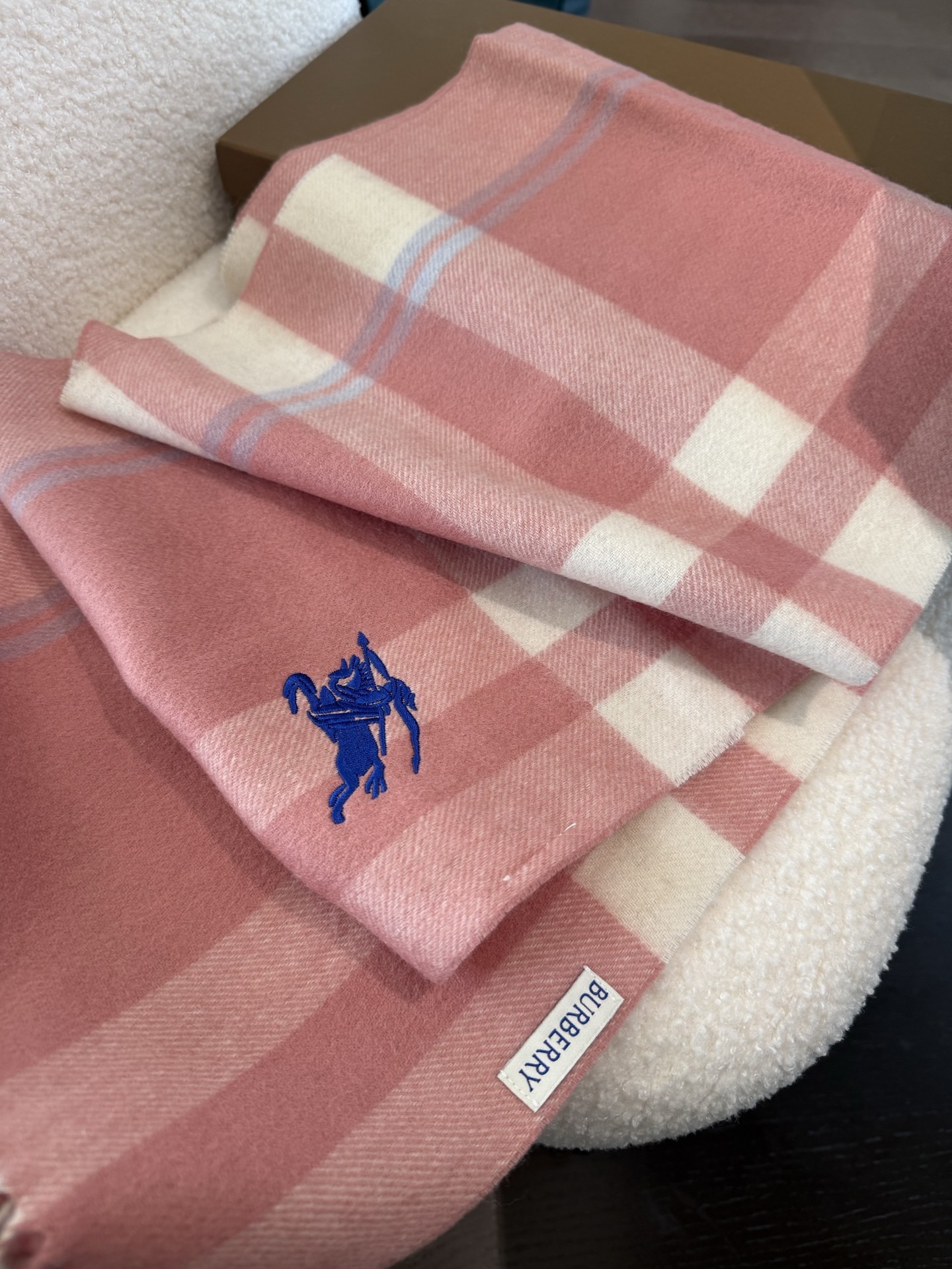 P巴宝莉【男女围巾】怒赞自留，难得的高端男款！家属福利！巴宝莉非常正的男士围巾~面料大爱，非常柔软细腻舒