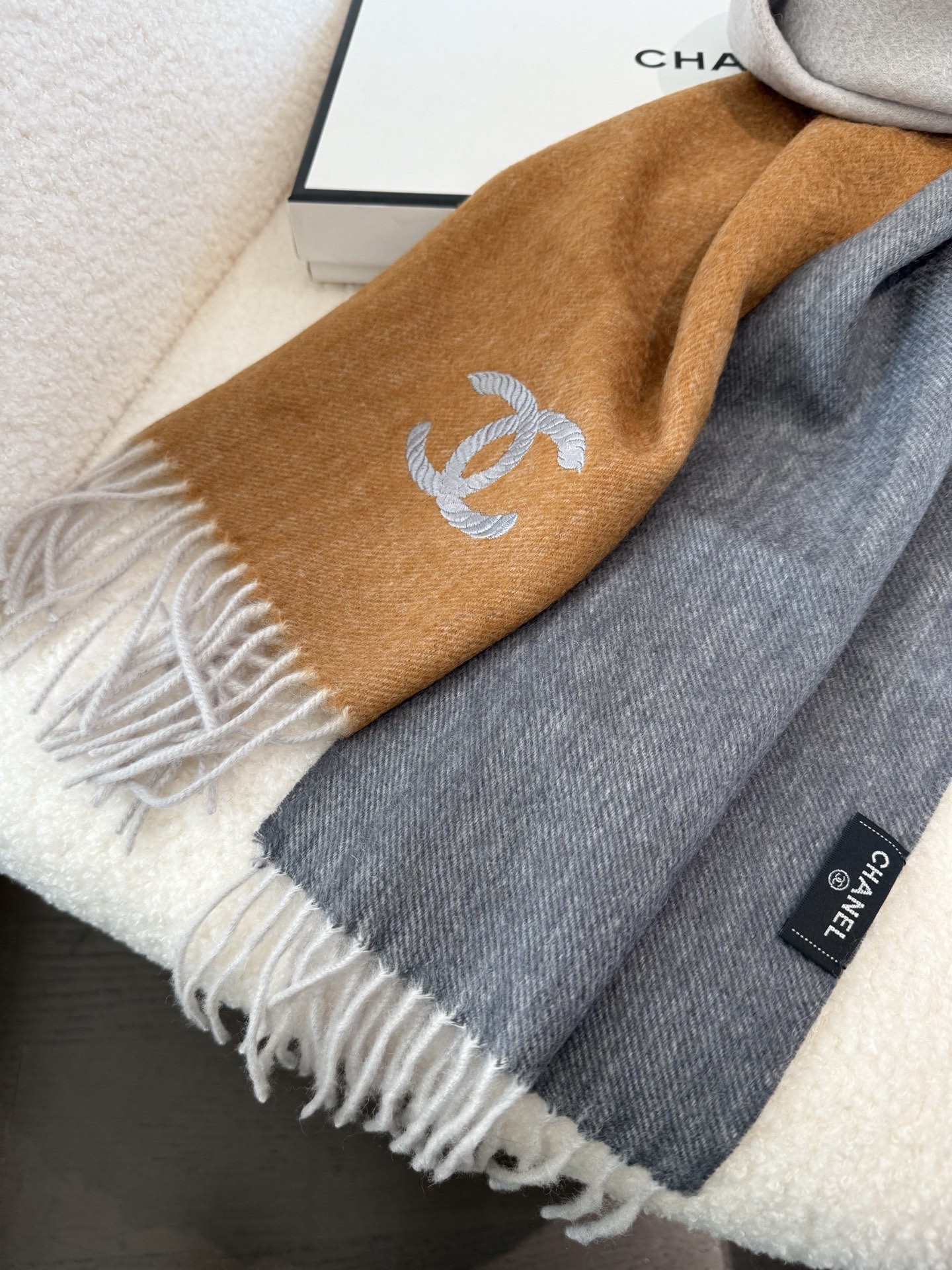 P香奈儿【男女围巾】怒赞自留，难得的高端男款！家属福利！巴宝莉非常正的男士围巾~面料大爱，非常柔软细腻舒