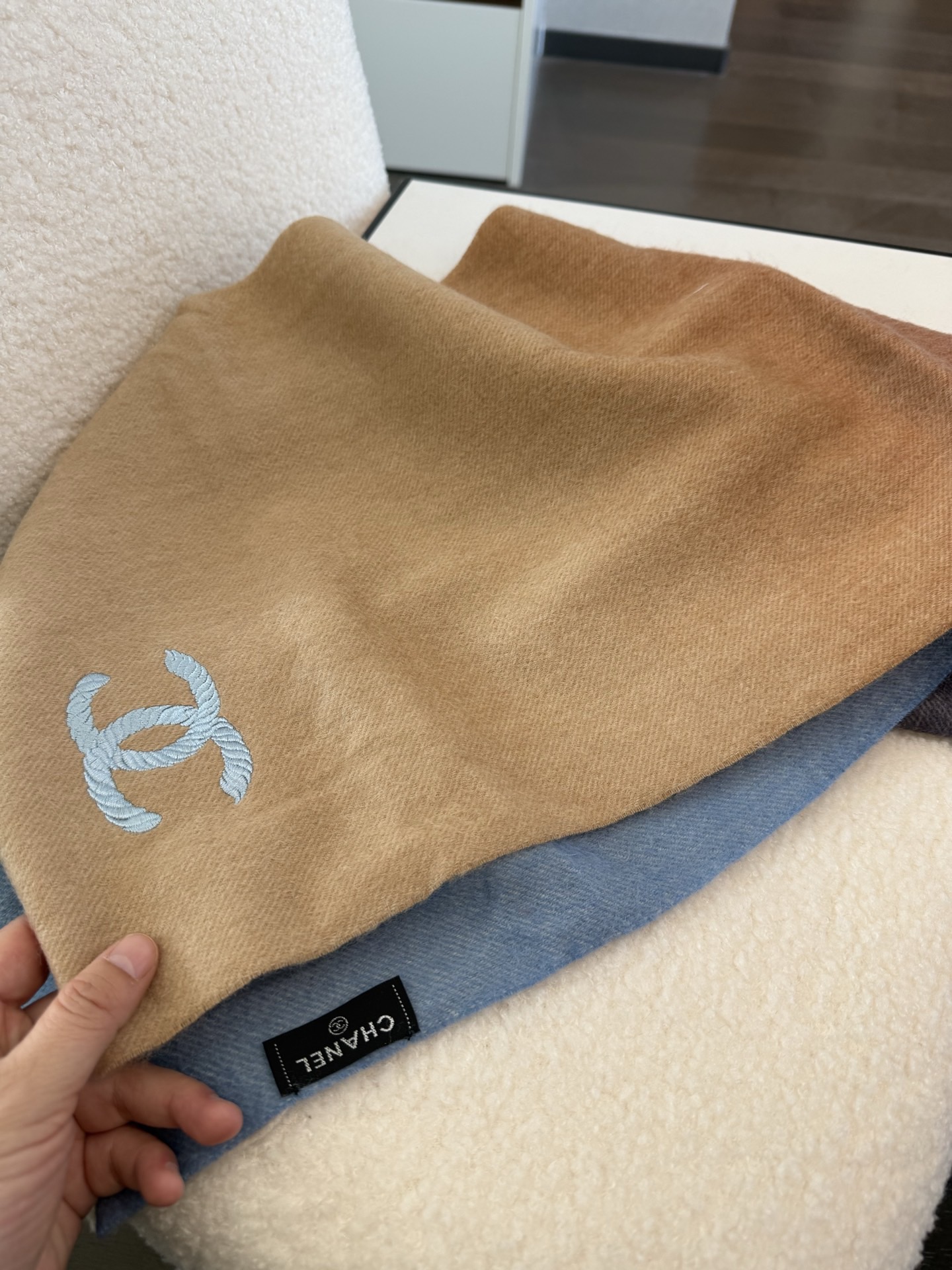 P香奈儿【男女围巾】怒赞自留，难得的高端男款！家属福利！巴宝莉非常正的男士围巾~面料大爱，非常柔软细腻舒