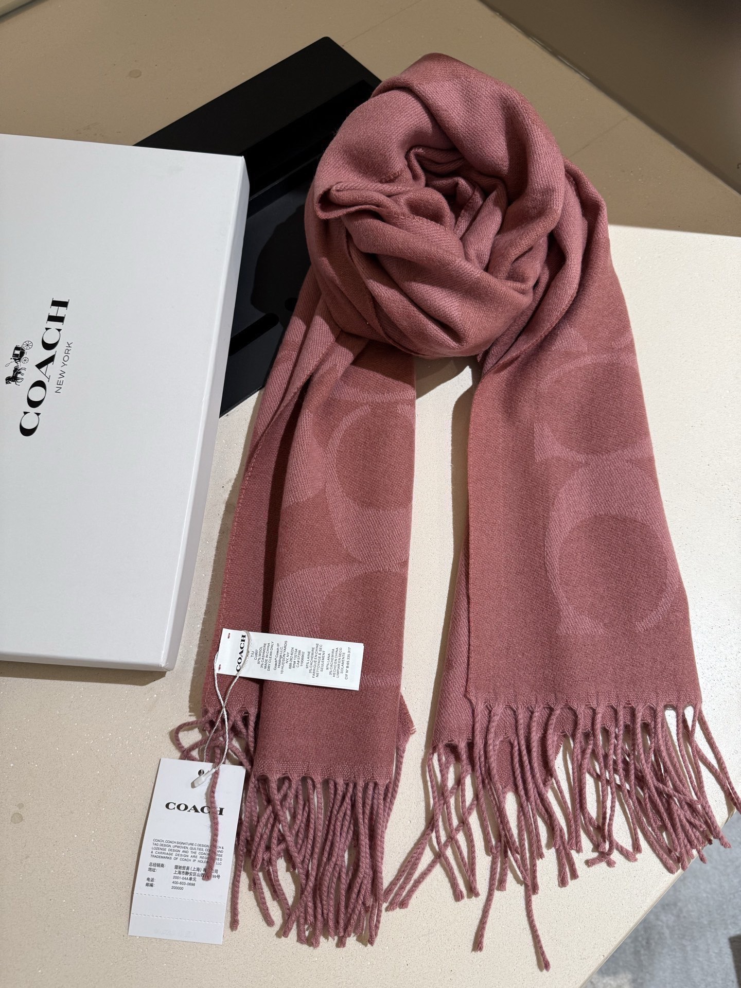 P蔻驰 新款到！Coach爆款！6色披肩也太好看了吧！不仅有颜值还有品质，手感超级软糯和舒服，尺寸195