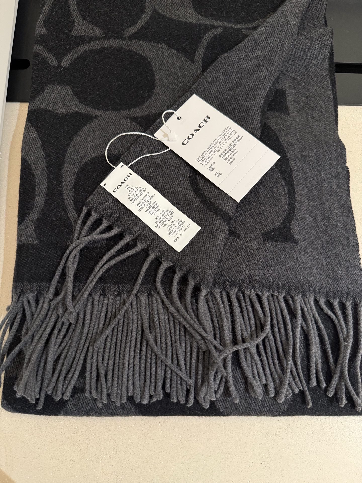 P蔻驰 新款到！Coach爆款！6色披肩也太好看了吧！不仅有颜值还有品质，手感超级软糯和舒服，尺寸195