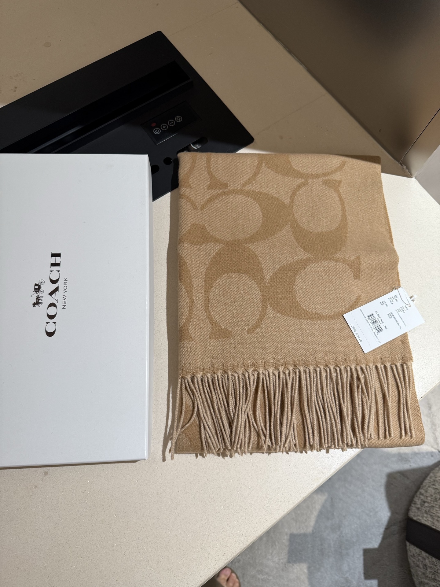 P蔻驰 新款到！Coach爆款！6色披肩也太好看了吧！不仅有颜值还有品质，手感超级软糯和舒服，尺寸195