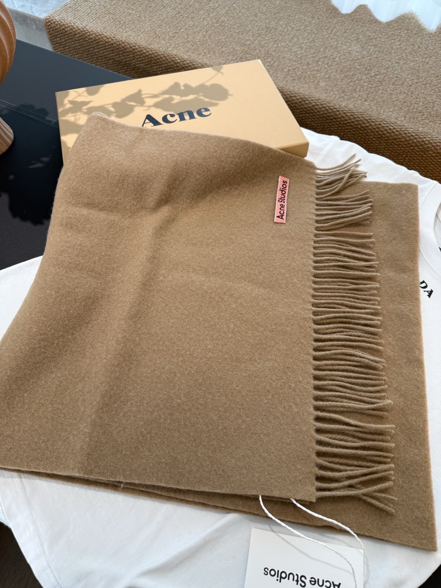 P经典黑❤️我只能说不是所有的纯色围巾都叫Acne‼️瑞典Acne Studios APolo幼羊羔毛重