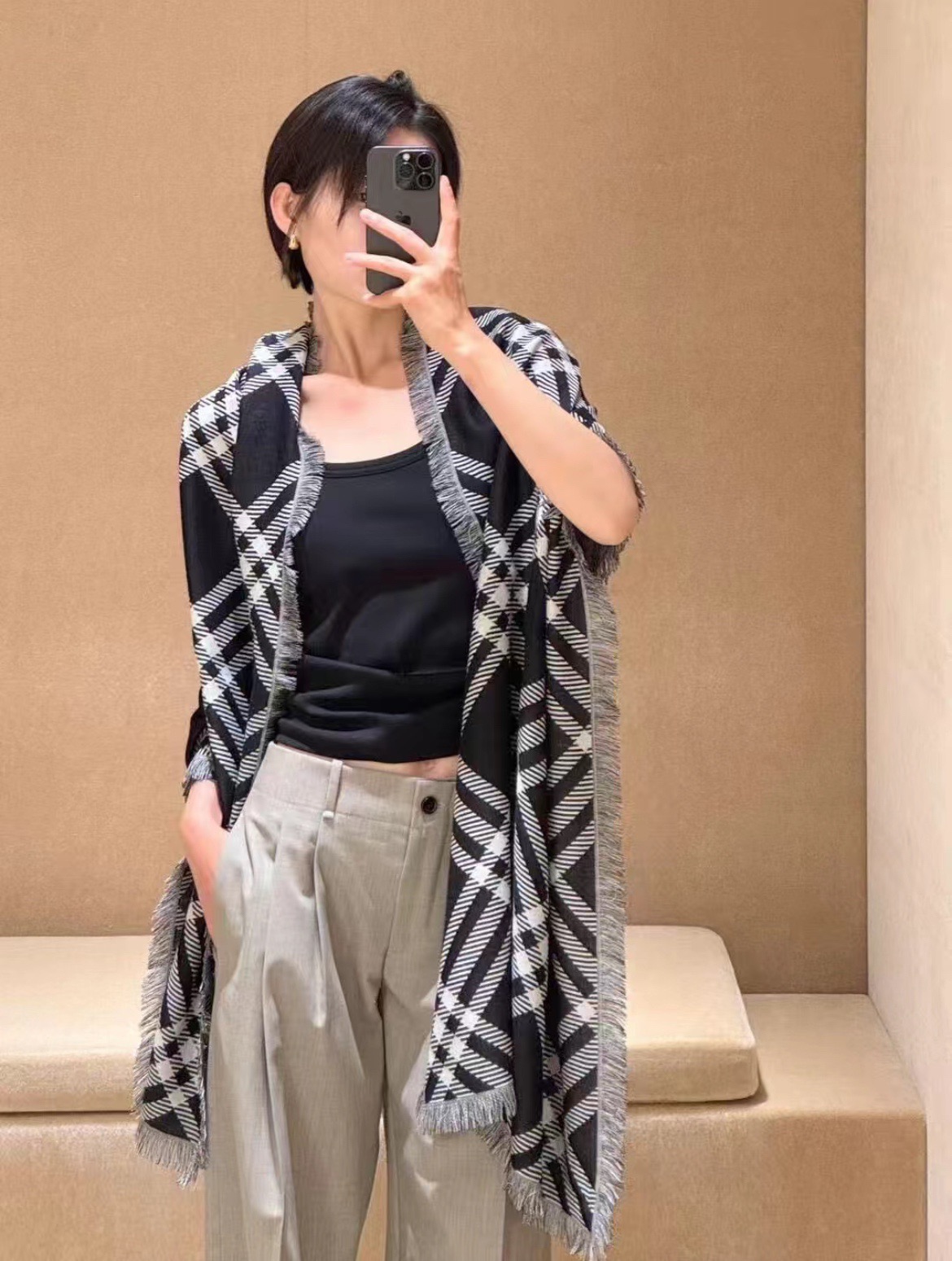 P𝐁𝐔𝐑𝐁𝐄𝐑𝐑𝐘 • 𝟐𝟓ꫛꫀꪝ《骑士格纹长巾》张婧仪同款，原单品质！Size：200x65cm 70