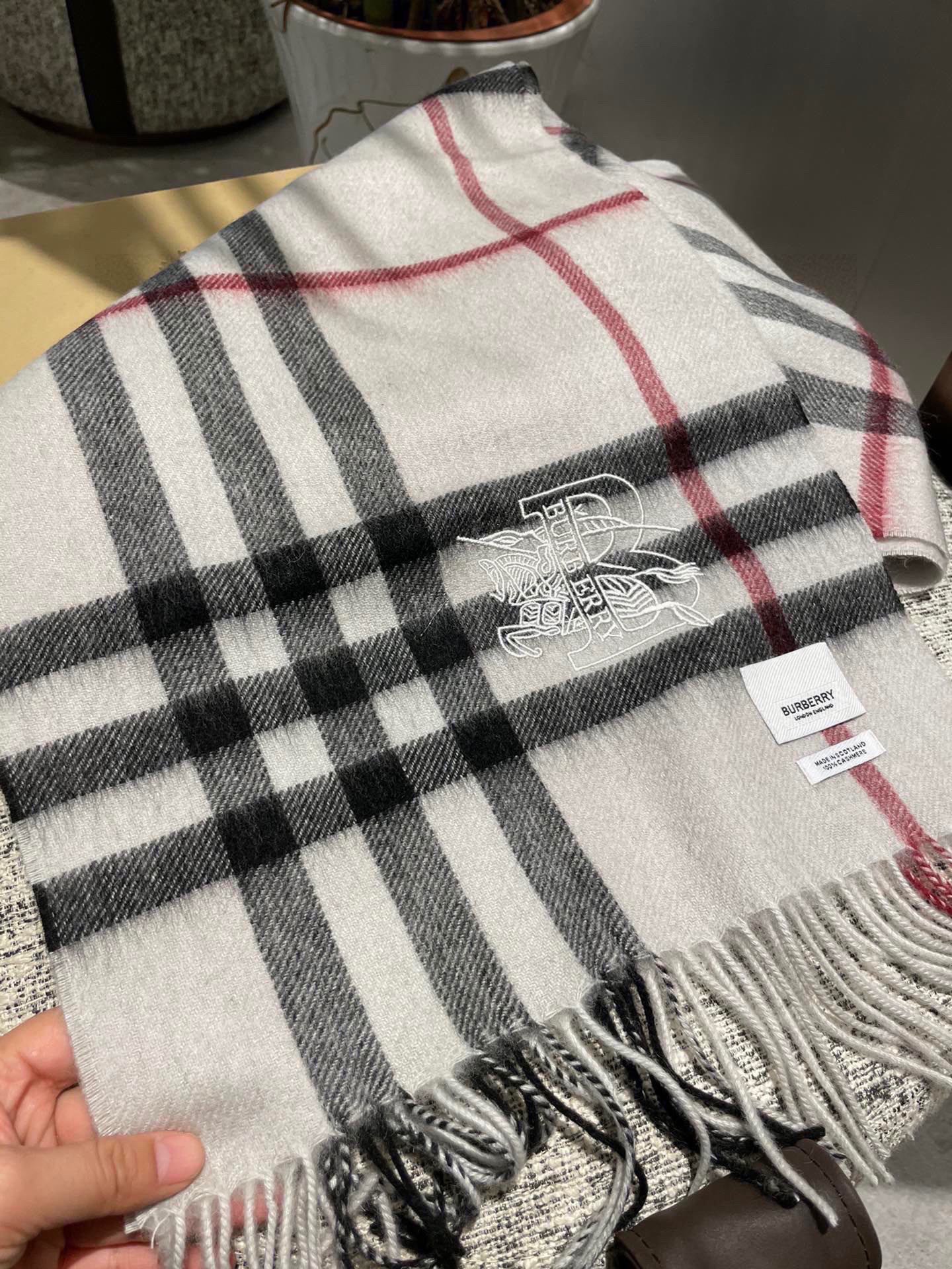 P【Burberry中格】‼️ 卖了一百年的款式‼️ 就不赘述它有多么的被全世界的人喜欢  💕几乎所有卖