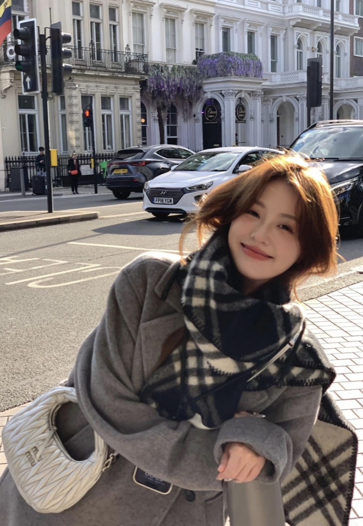 。新标【全智贤同款】低调的奢侈感❗️极品柔美精英高手级别的时髦感围巾❗️这款Burberry羊绒羊毛混纺