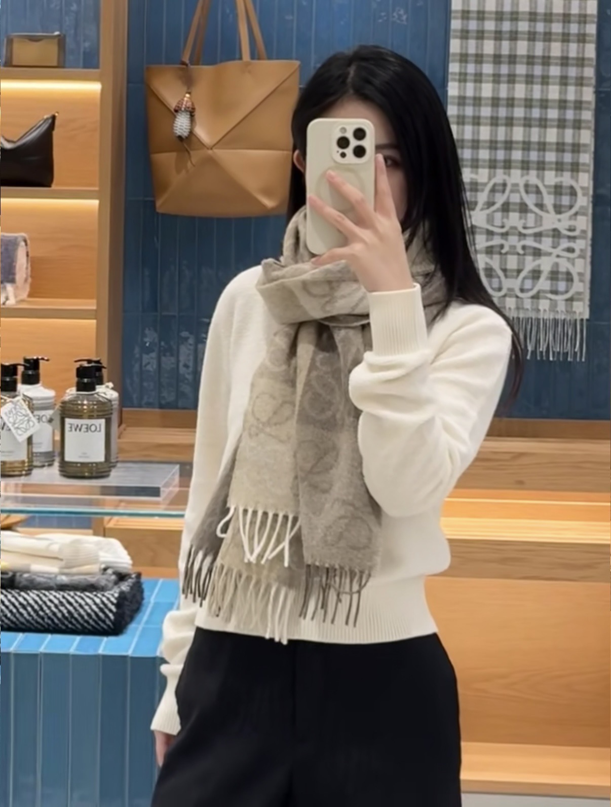 🆕 🆕 P罗意威很幸運拿到這個品牌的東西，真的不多見，很少在國內做訂單，款式真的少的可怜❗️❗️❗️羅意威作為西班牙🇪🇸