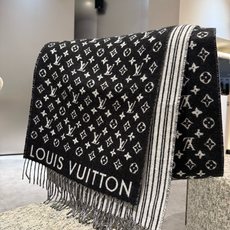 P【新款献礼】🎉 Louis Vuitton 渠道独家特供大驴专柜款限定系列羊绒围巾,一面条纹一面老花,经典百搭😎本年度 P【新款献礼】🎉 Louis Vuitton 渠道独家特供大驴专柜款限定系列羊绒围巾,一面条纹一面老花,经典百搭😎本年度