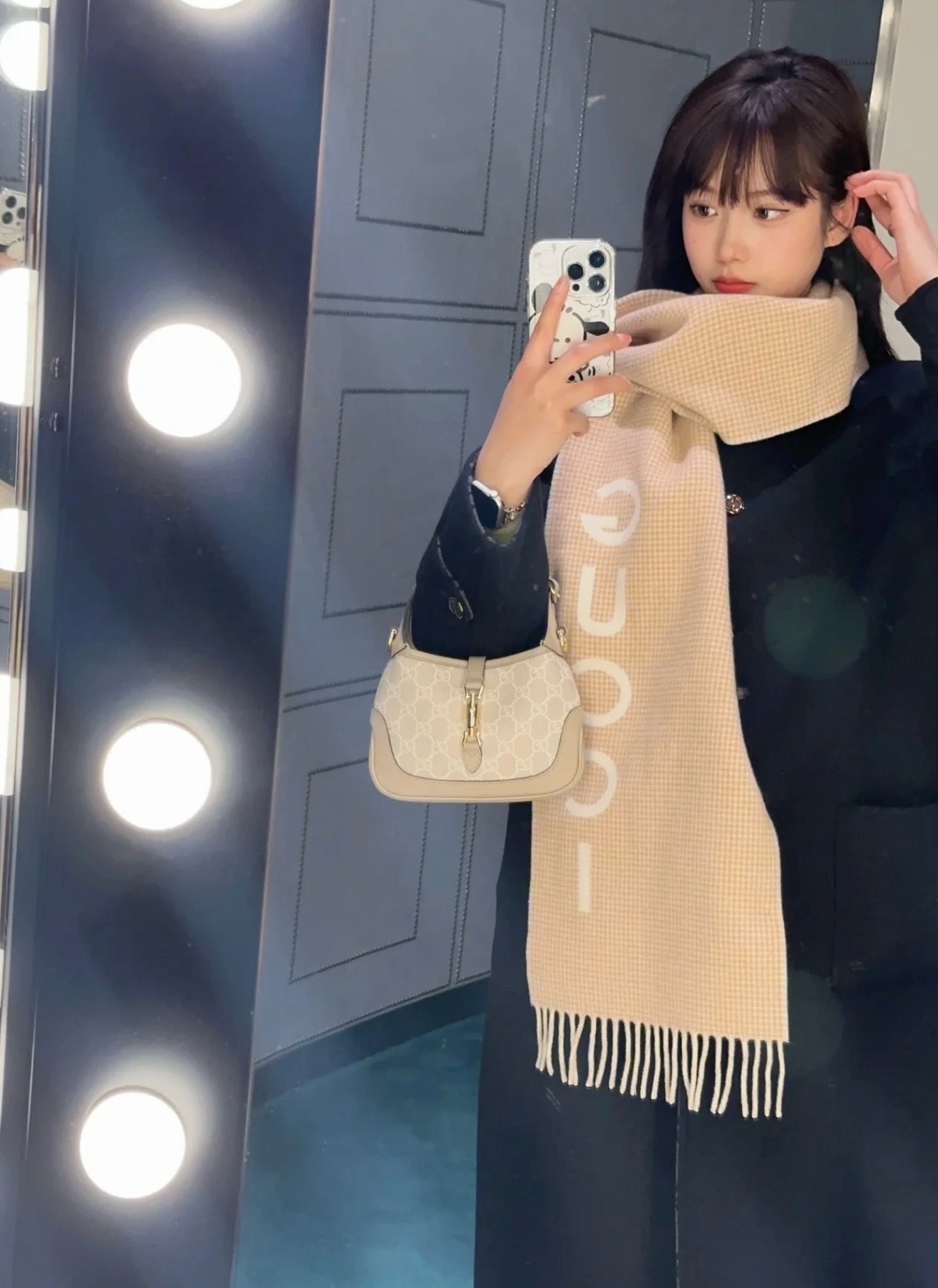 PGucci燕麦色Jackie mini大爆款 新款 单肩斜挎都可以 尺寸：30*180😎