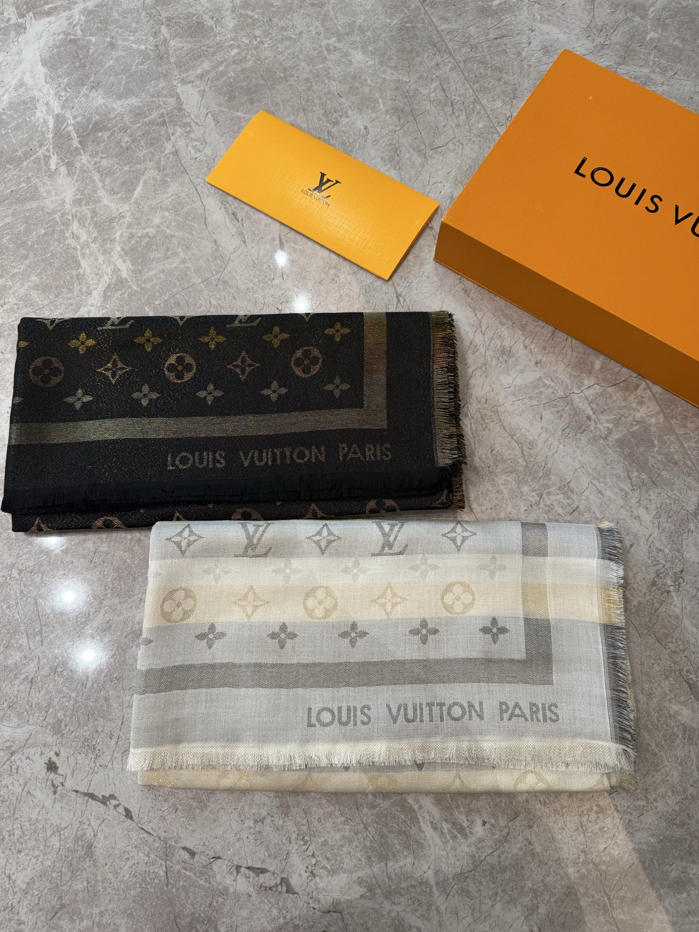 🆕 🆕 PL家重磅极品贸易公司渠道货‼超级激动啊~👍超级流弊。最好的LV!品质绝了,被QC“潜规则”的LV最最经典披肩。 🆕 🆕 PL家重磅极品贸易公司渠道货‼超级激动啊~👍超级流弊。最好的LV!品质绝了,被QC“潜规则”的LV最最经典披肩。