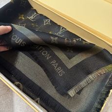 🆕 🆕 PL家重磅极品贸易公司渠道货‼超级激动啊~👍超级流弊。最好的LV!品质绝了,被QC“潜规则”的LV最最经典披肩。 🆕 🆕 PL家重磅极品贸易公司渠道货‼超级激动啊~👍超级流弊。最好的LV!品质绝了,被QC“潜规则”的LV最最经典披肩。