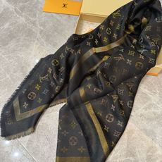 🆕 🆕 PL家重磅极品贸易公司渠道货‼超级激动啊~👍超级流弊。最好的LV!品质绝了,被QC“潜规则”的LV最最经典披肩。 🆕 🆕 PL家重磅极品贸易公司渠道货‼超级激动啊~👍超级流弊。最好的LV!品质绝了,被QC“潜规则”的LV最最经典披肩。