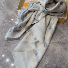 🆕 🆕 PL家重磅极品贸易公司渠道货‼超级激动啊~👍超级流弊。最好的LV!品质绝了,被QC“潜规则”的LV最最经典披肩。 🆕 🆕 PL家重磅极品贸易公司渠道货‼超级激动啊~👍超级流弊。最好的LV!品质绝了,被QC“潜规则”的LV最最经典披肩。