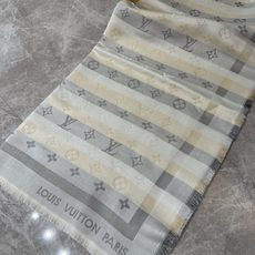 🆕 🆕 PL家重磅极品贸易公司渠道货‼超级激动啊~👍超级流弊。最好的LV!品质绝了,被QC“潜规则”的LV最最经典披肩。 🆕 🆕 PL家重磅极品贸易公司渠道货‼超级激动啊~👍超级流弊。最好的LV!品质绝了,被QC“潜规则”的LV最最经典披肩。
