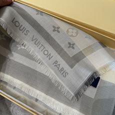 🆕 🆕 PL家重磅极品贸易公司渠道货‼超级激动啊~👍超级流弊。最好的LV!品质绝了,被QC“潜规则”的LV最最经典披肩。 🆕 🆕 PL家重磅极品贸易公司渠道货‼超级激动啊~👍超级流弊。最好的LV!品质绝了,被QC“潜规则”的LV最最经典披肩。