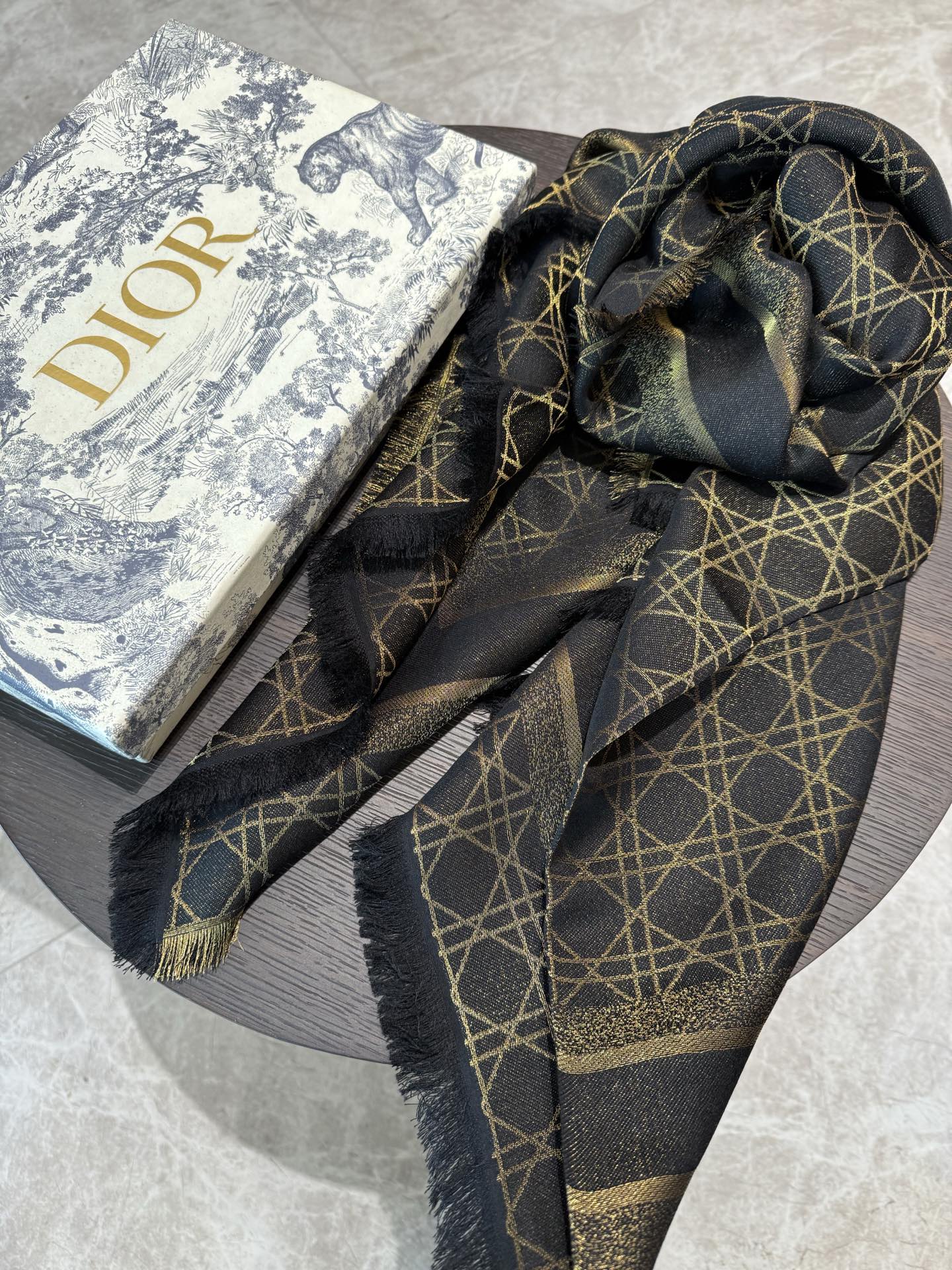 🆕 🆕 P高段位！是Dior的女人！经典藤格纹新演绎！！】实物有被惊艳到！！Dior今年26秋冬新出的Cannage藤格