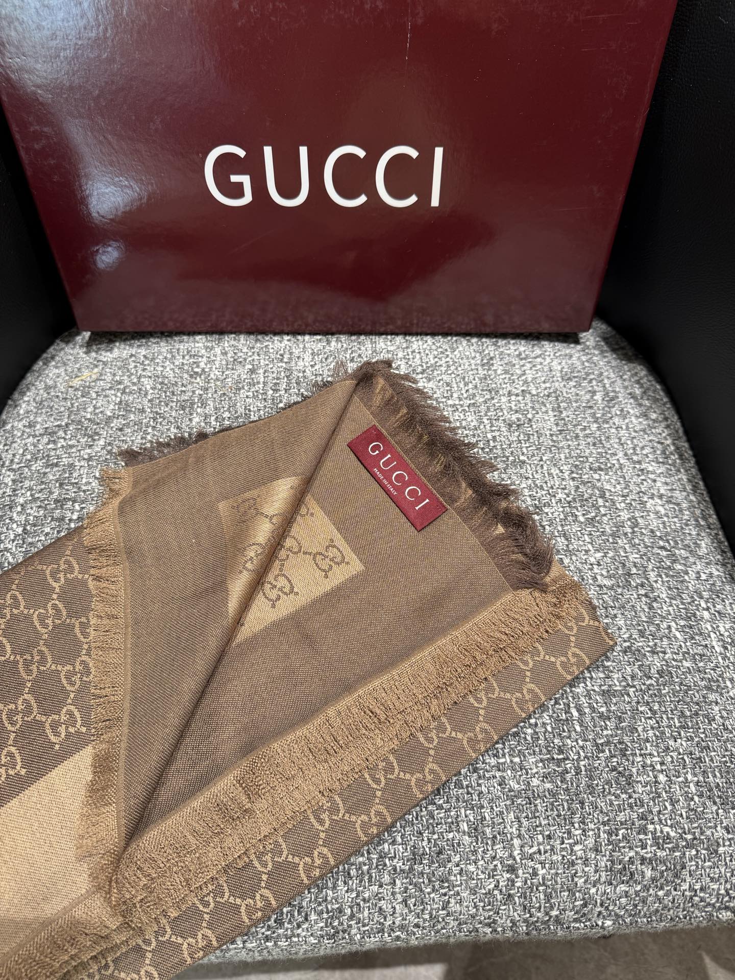 🆕 🆕 P顶级原单货‼️‼️‼️ 🎉🎉重磅推荐新色🎉🎉GUCCI经典银丝上新啦💋，最最经典的花色和字母图案，😍正反不同颜