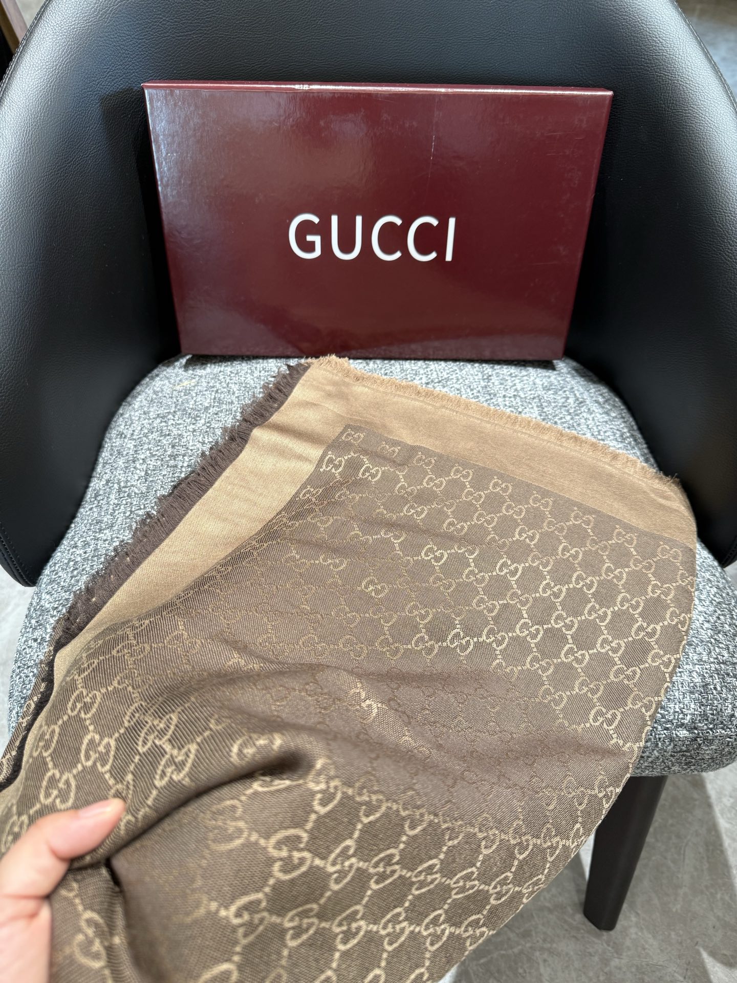 🆕 🆕 P顶级原单货‼️‼️‼️ 🎉🎉重磅推荐新色🎉🎉GUCCI经典银丝上新啦💋，最最经典的花色和字母图案，😍正反不同颜
