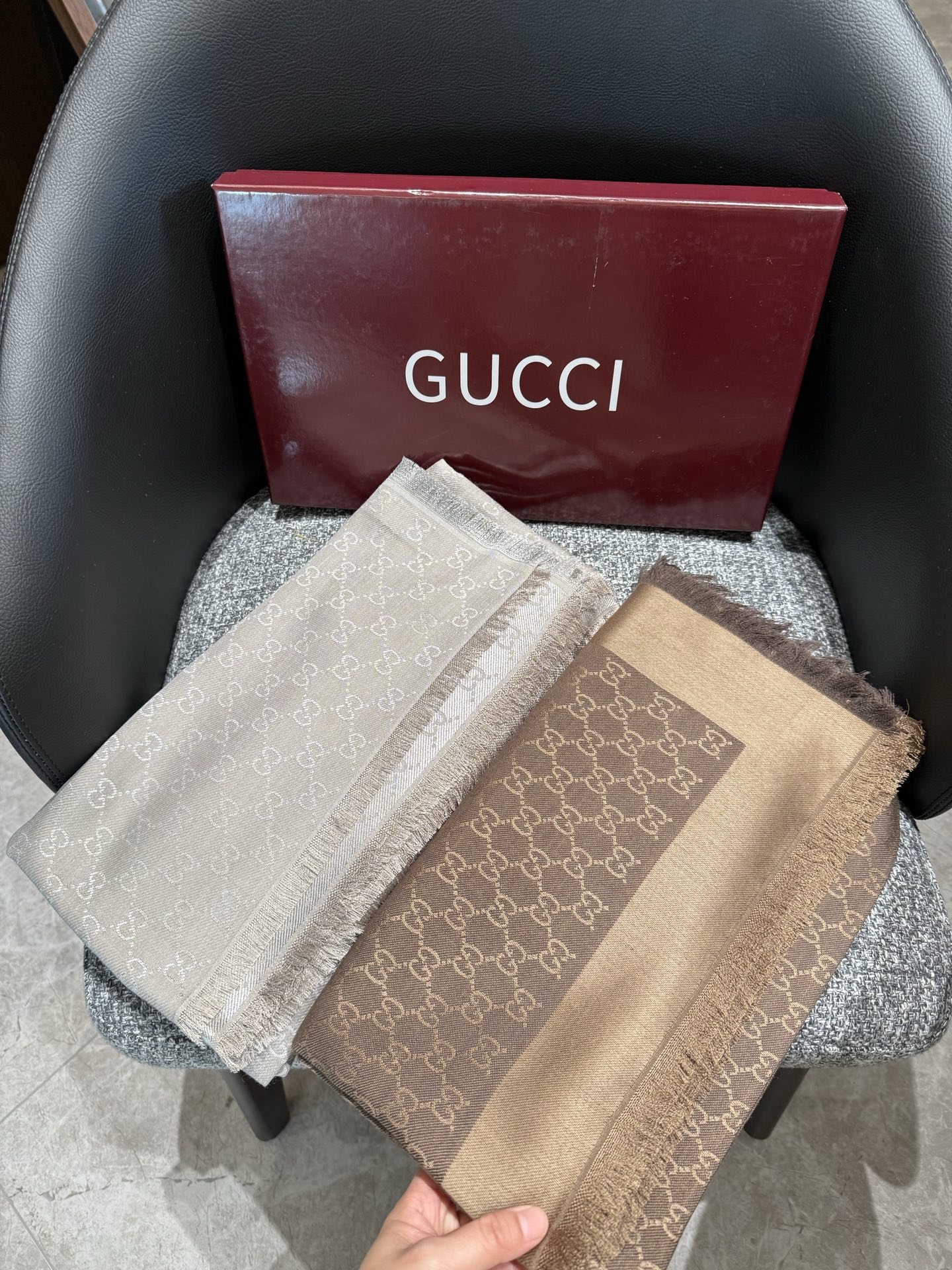 🆕 🆕 P顶级原单货‼️‼️‼️ 🎉🎉重磅推荐新色🎉🎉GUCCI经典银丝上新啦💋，最最经典的花色和字母图案，😍正反不同颜