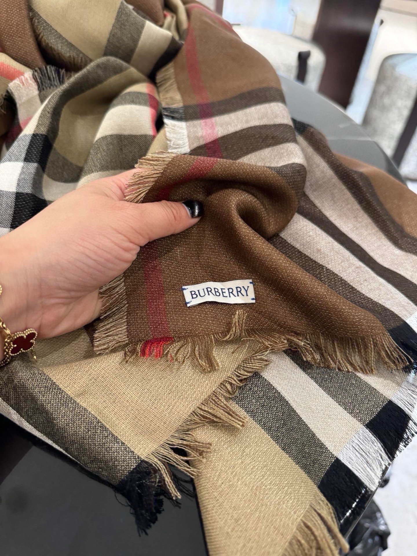 🆕 🆕 P高版本BURBERRY家经典格！2026年最值得入超值版，老友闭眼入！一条围巾两条的快乐！！！经典格，经典配色