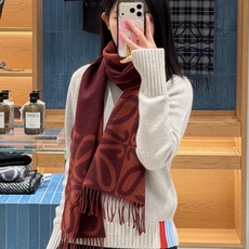 🆕 🆕 P💕同步 LOEWE罗意威|双面拼色羊绒羊毛🤎💗 新品!粉拼驼这个配色真的温柔到骨子里 经典Anagram回纹大 🆕 🆕 P💕同步 LOEWE罗意威|双面拼色羊绒羊毛🤎💗 新品!粉拼驼这个配色真的温柔到骨子里 经典Anagram回纹大