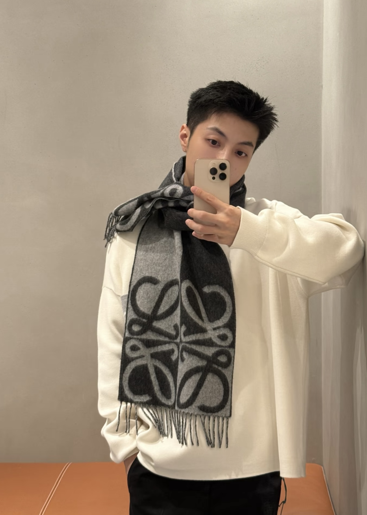 🆕 🆕 P💕同步 LOEWE罗意威｜双面拼色羊绒羊毛🤎💗 新品！粉拼驼这个配色真的温柔到骨子里 经典Anagram回纹大