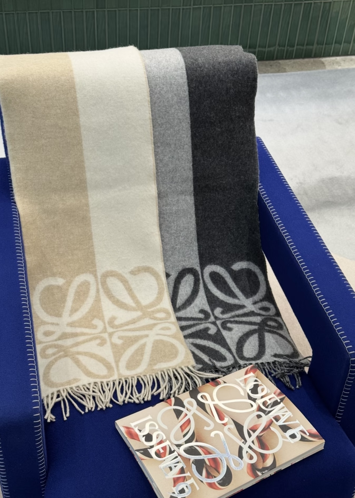 🆕 🆕 P💕同步 LOEWE罗意威｜双面拼色羊绒羊毛🤎💗 新品！粉拼驼这个配色真的温柔到骨子里 经典Anagram回纹大