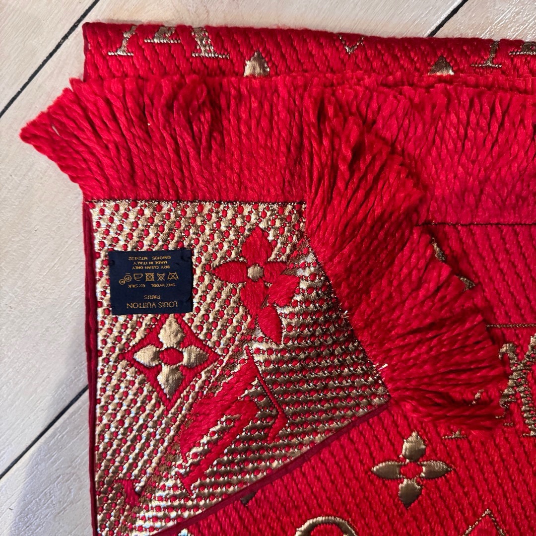 P 每个颜色，都根据官网的血统来，一个颜色，一个货号，绝不滥竽充数，不忽悠，走心的品质，看得懂的来，Logomania 
