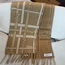 Burberry巴宝莉 围巾 100%山羊绒 双面羊绒围巾,双面两用设计,一面装饰 Burberry 条纹、专属标识和品 Burberry巴宝莉 围巾 100%山羊绒 双面羊绒围巾,双面两用设计,一面装饰 Burberry 条纹、专属标识和品