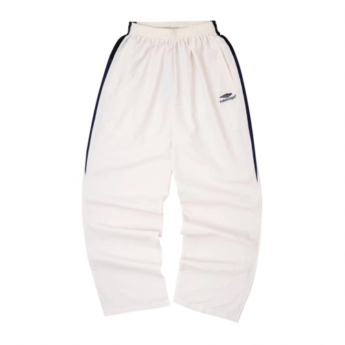 Balenciaga 3B Sports Nylon Track Pants: Comfortable, Breathable & Stylish 1 Balenciaga 3B Sports Nylon Track Pants: Comfortable, Breathable & Stylish