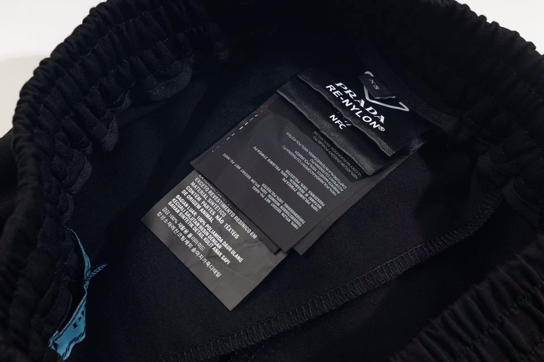 Prada Classic Triangulation Exercise Long Pants: Green Nylon Band, XS-S-M-L Sizes - 图片 8