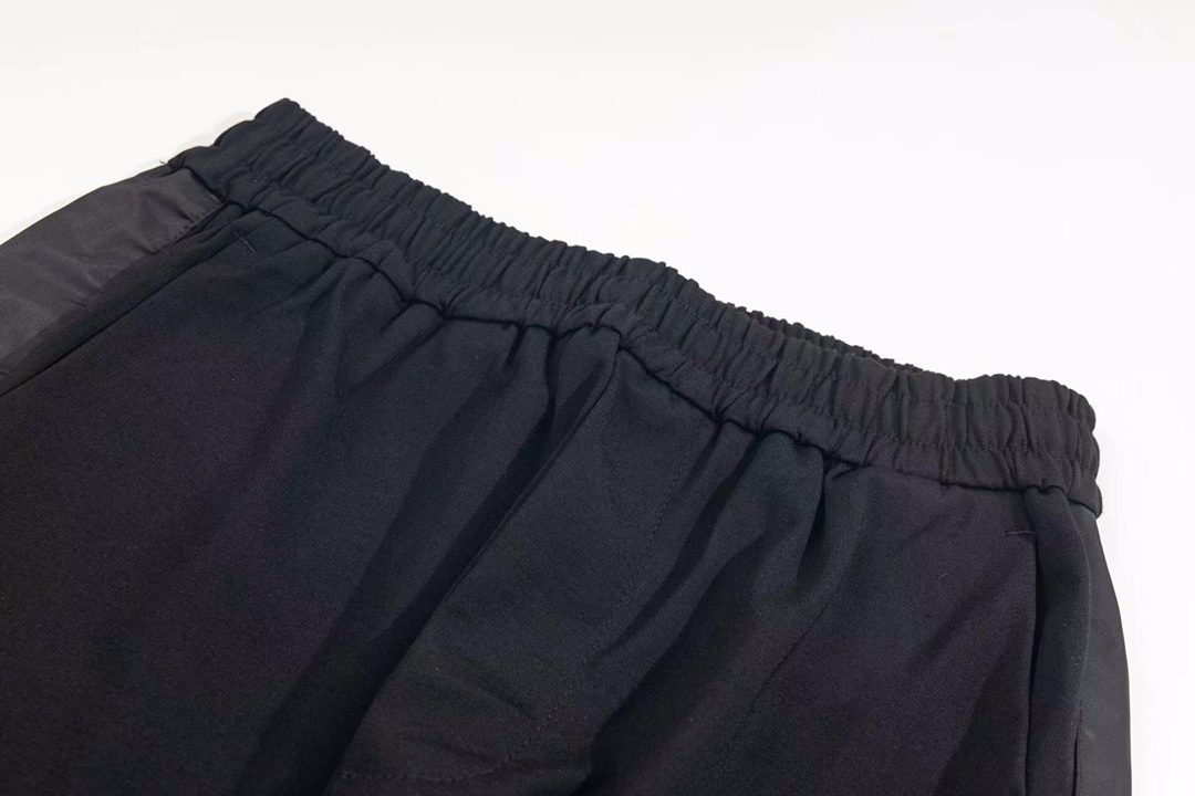 Prada Classic Triangulation Exercise Long Pants: Green Nylon Band, XS-S-M-L Sizes - 图片 4