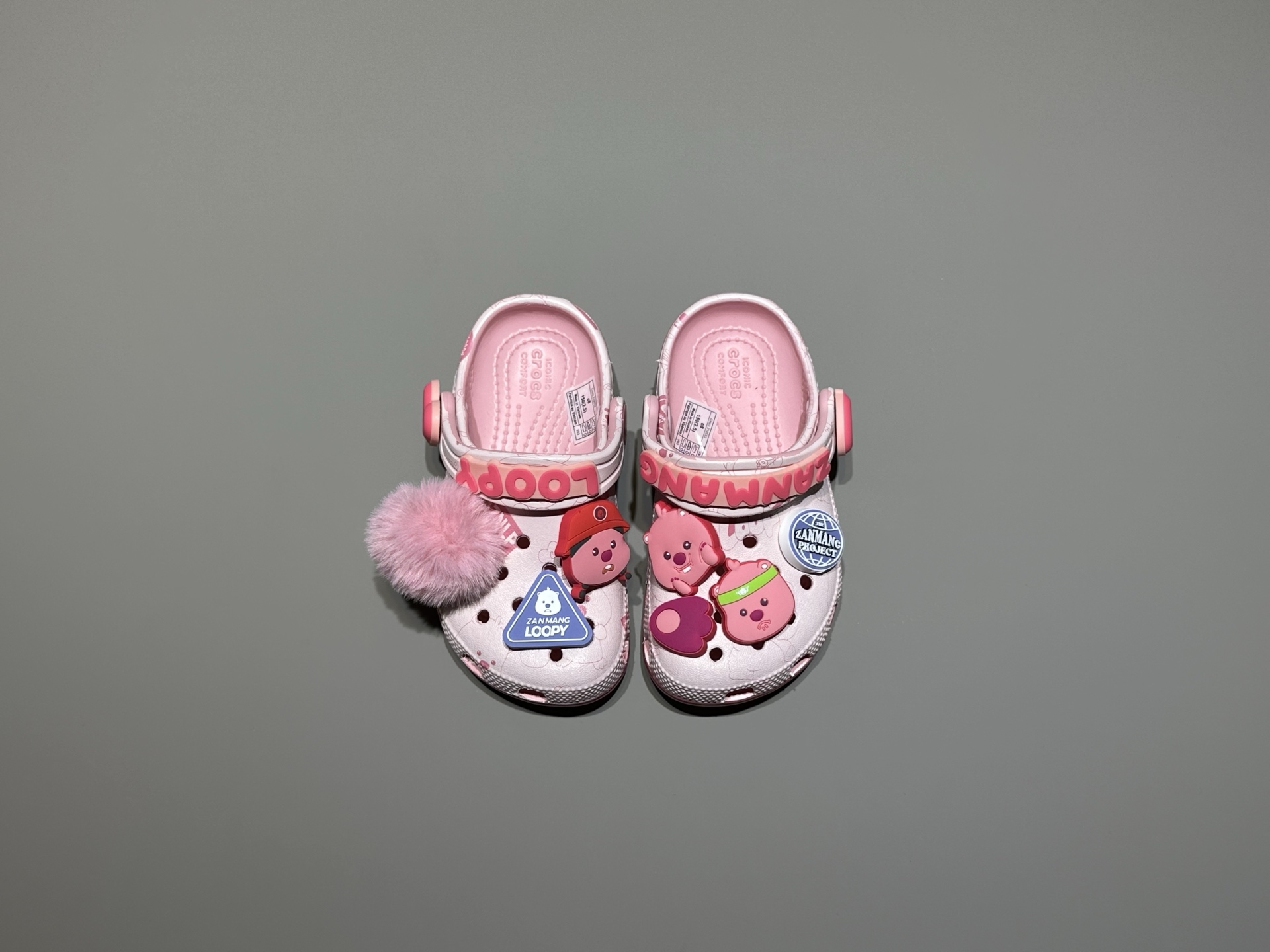 NO:811576,Crocs children's print joint C7 23-24 C8 24-25 C9 25-26 C10 27-28 C11 28-29 C12 29-30 C13 30-31 J1 32-33 J2 33-34 J3 34-35, Crocs sandals, sandals, slippers,19860909Crocs 小童印花联名 C7 23-24 C8 24-25 C9 25-26 C10 27-28 C11 28-29 C12 29-30 C13 30-31 J1 32-33 J2 33-34 J3 34-35,卡骆驰凉拖拖鞋，凉鞋,sandals,slippers,,Children's