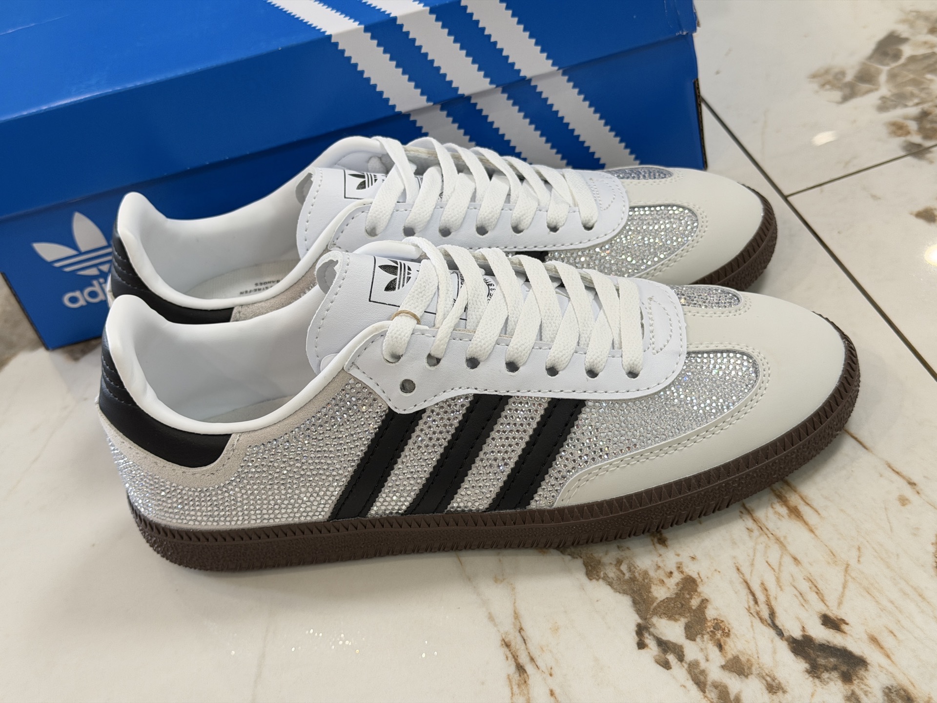 아디다스 신발 105830 Adidas Shoes