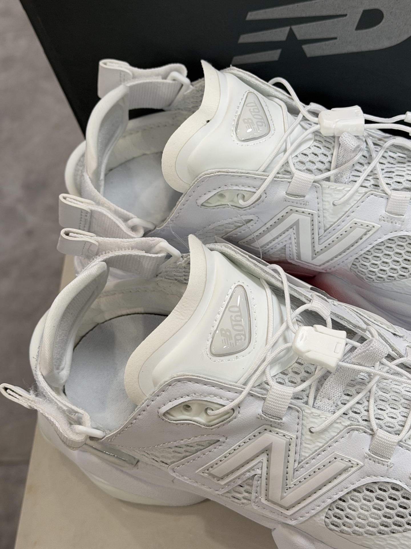 뉴발란스 NB9060 뮬 샌들 99620 이미지 7