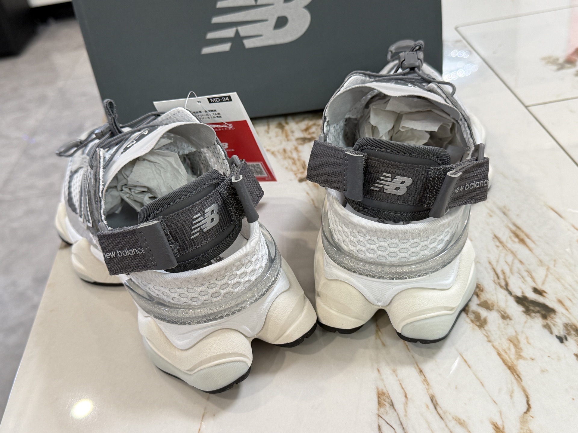 뉴발란스 9060 뮬 99619 이미지 8