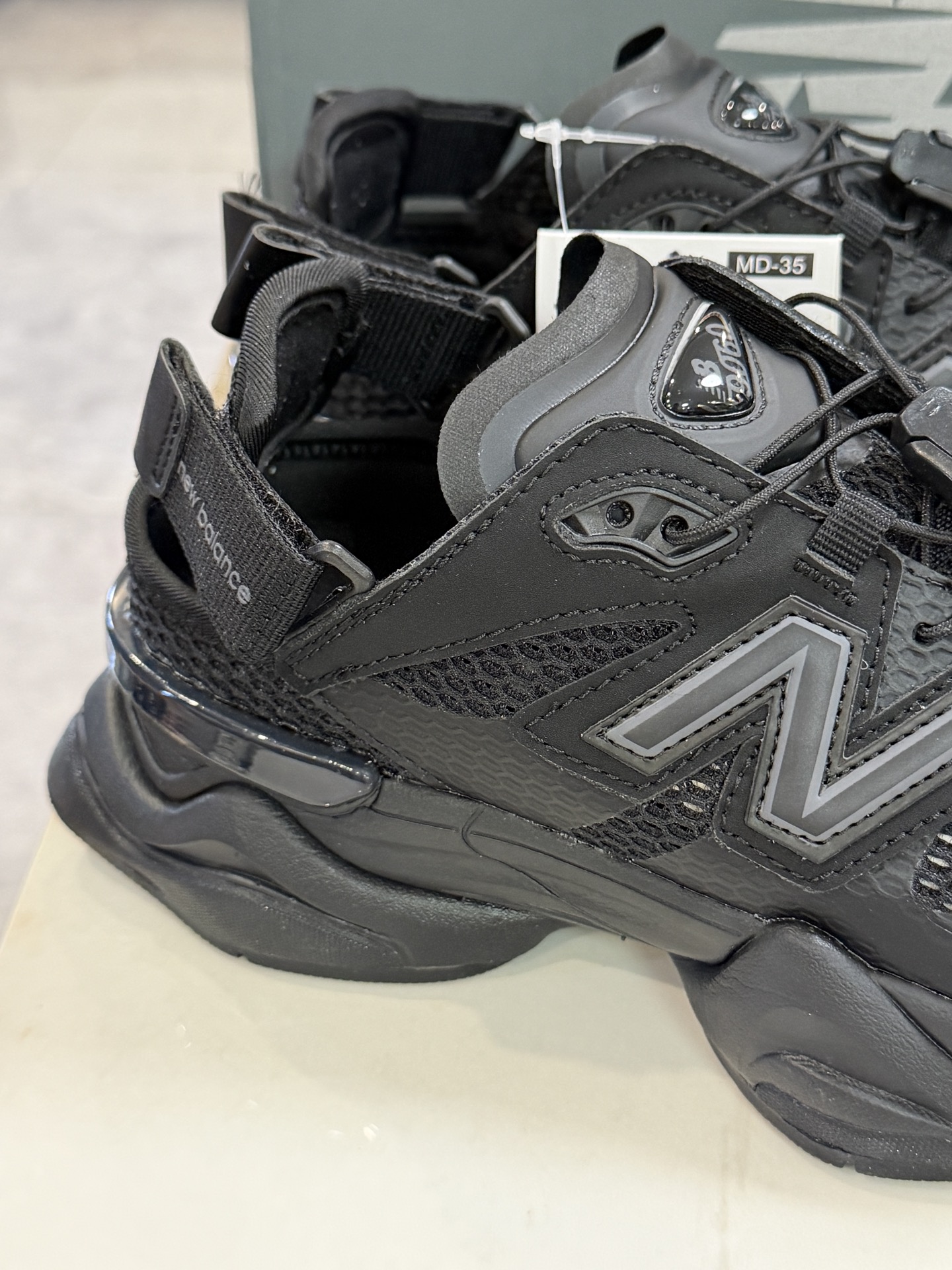 뉴발란스 NB9060 뮬 샌들 99618 이미지 5
