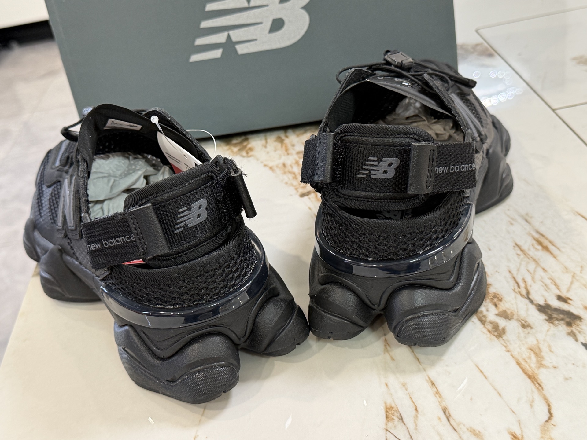 뉴발란스 NB9060 뮬 샌들 99618 이미지 8