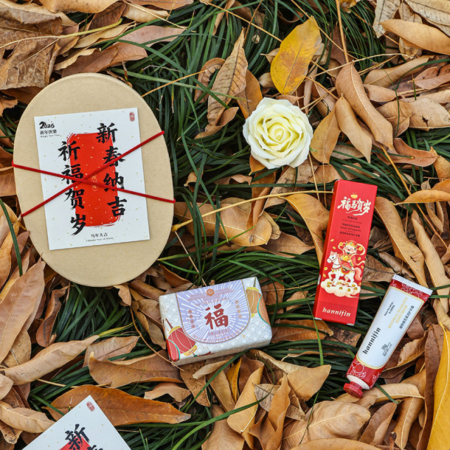 小预算玫瑰花新年伴手礼成套2601008