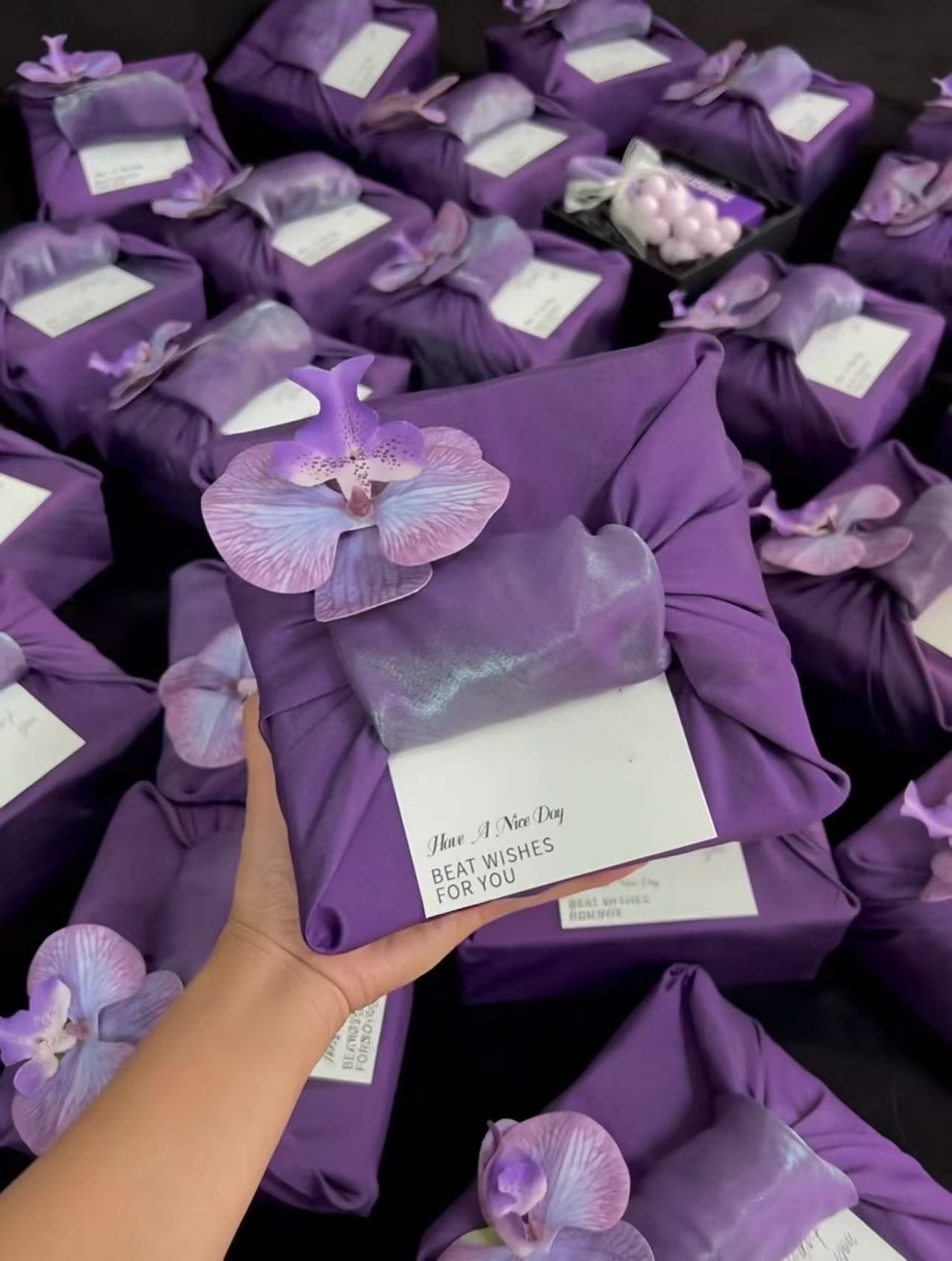 绝美的紫调蝴蝶兰伴手礼💜