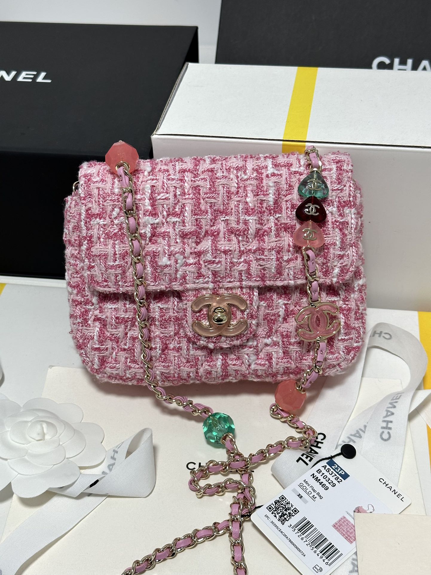 Chanel Crossbody & Shoulder Bags Pink