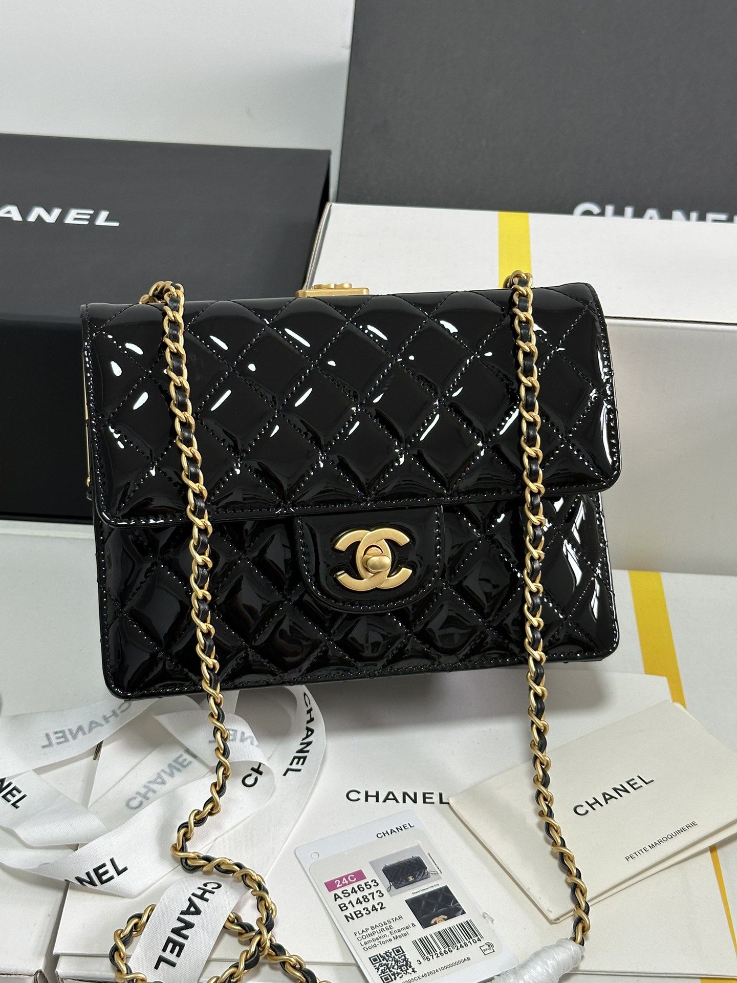 Chanel Meilleur
 Sacs À Main Sacs À Bandoulière & À Épaule Noir Tout en acier Cuir de vache verni Vintage